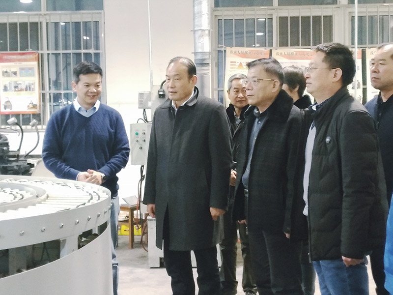 西安市政府領導蒞臨萬威帶來節日問候